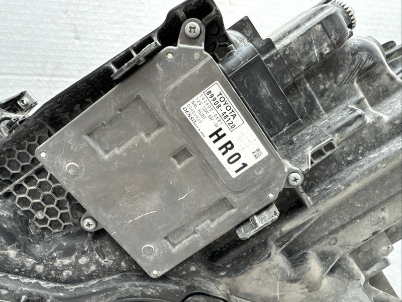 2020-2023 Toyota Highlander Right Passenger OEM LED Headlight