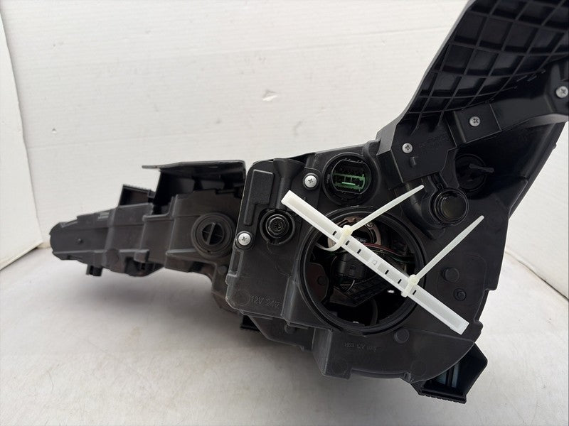 2019-2020 Hyundai Elantra Right RH Passenger Halogen Headlight