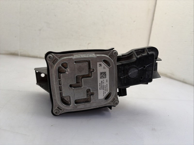 2016-2024 Chevrolet Camaro Right Fog Light LED OEM DRL Lamp 84341736