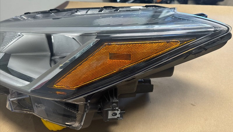 2021-2023 Kicks Headlight LH Left Driver Side Halogen