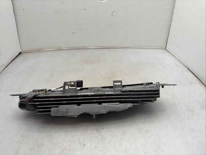 2022-2024 Range Rover Vogue L460 Left Tail Light LH Driver OEM LED Lam