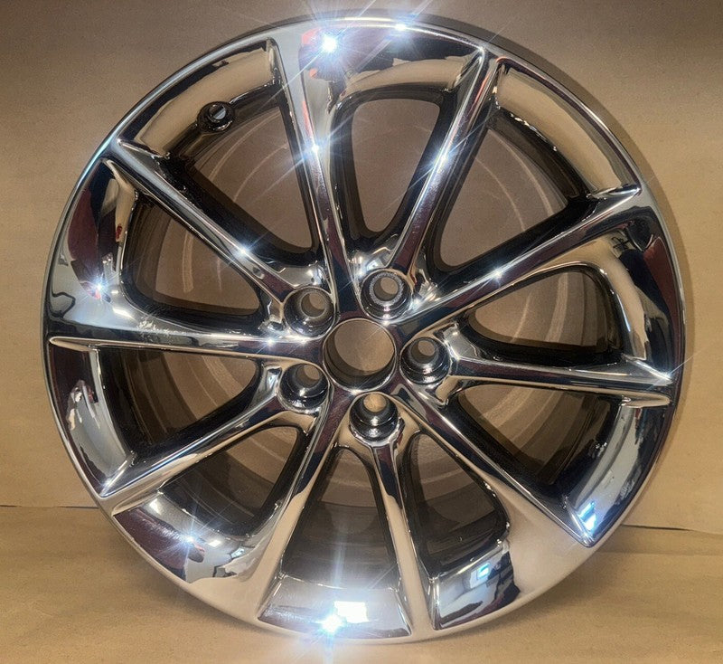 Lexus CT200h 17" Chrome Wheel Rim OEM 74257 (Single)