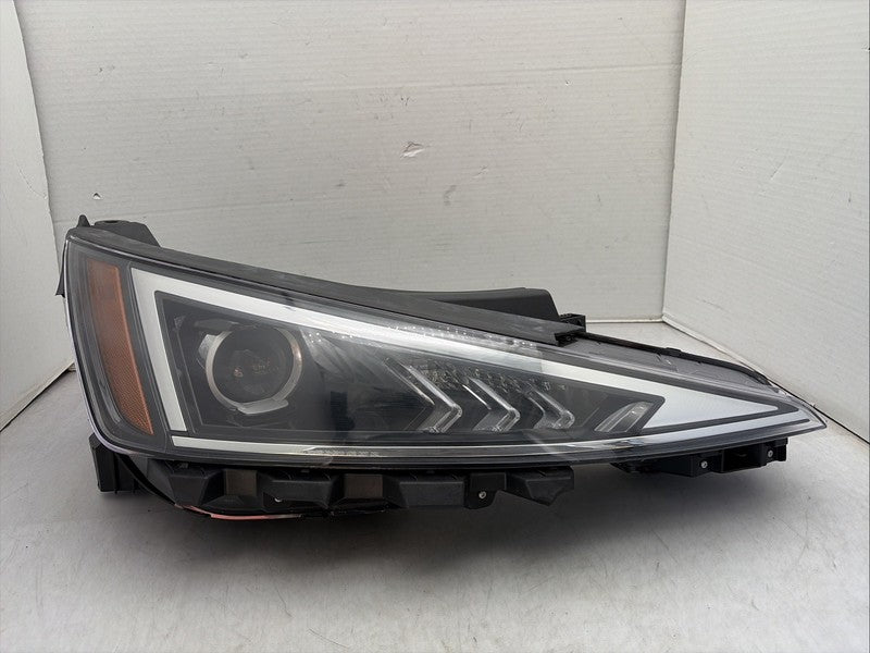 2019-2020 Hyundai Elantra Right RH Passenger Halogen Headlight