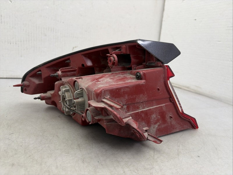 2018-2021 Kia Stinger Right Passenger Tail Light OEM LED 92402-J5