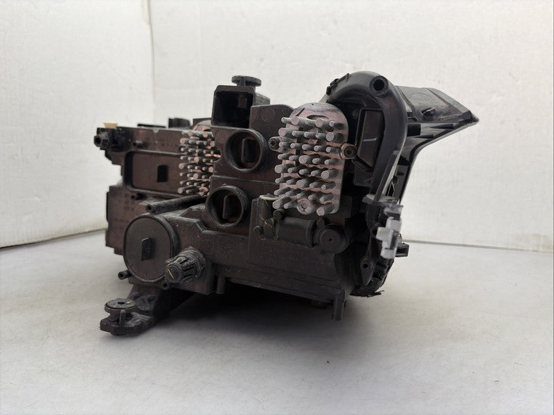 2022-2024 Volkswagen Tiguan Right Passenger Headlight OEM LED 5NL94108