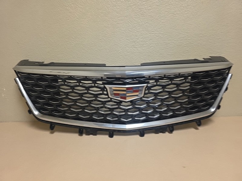 2024-2026 Cadillac XT4 Upper Front Grille Assembly with Emblem