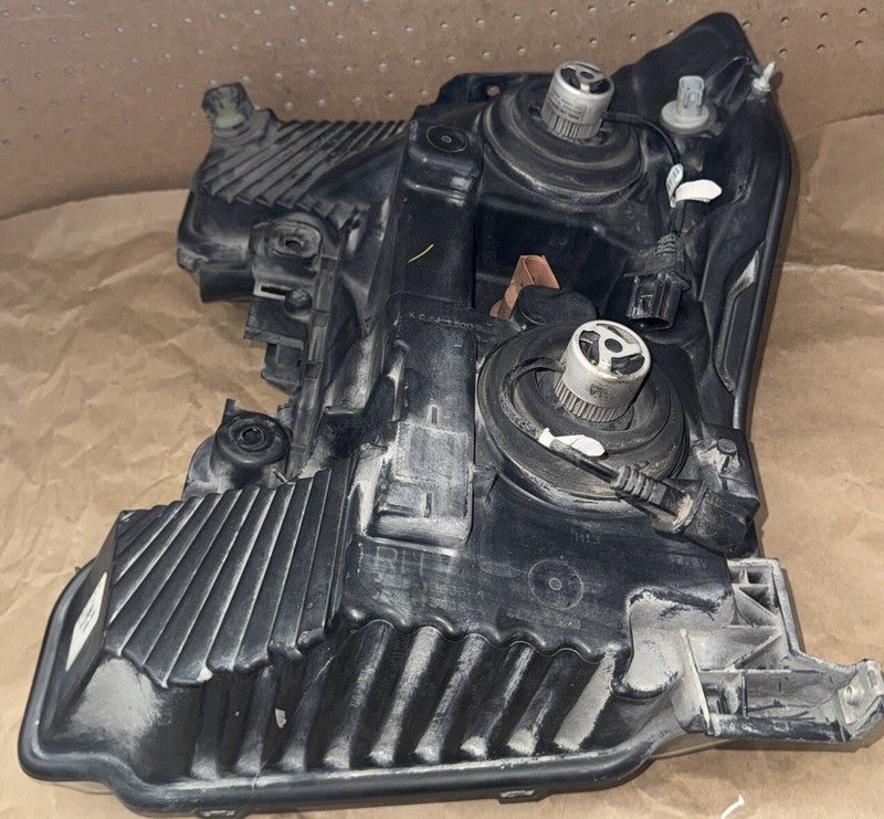 2017-19 Ford F250-F450SD Right Headlight Halogen OEM