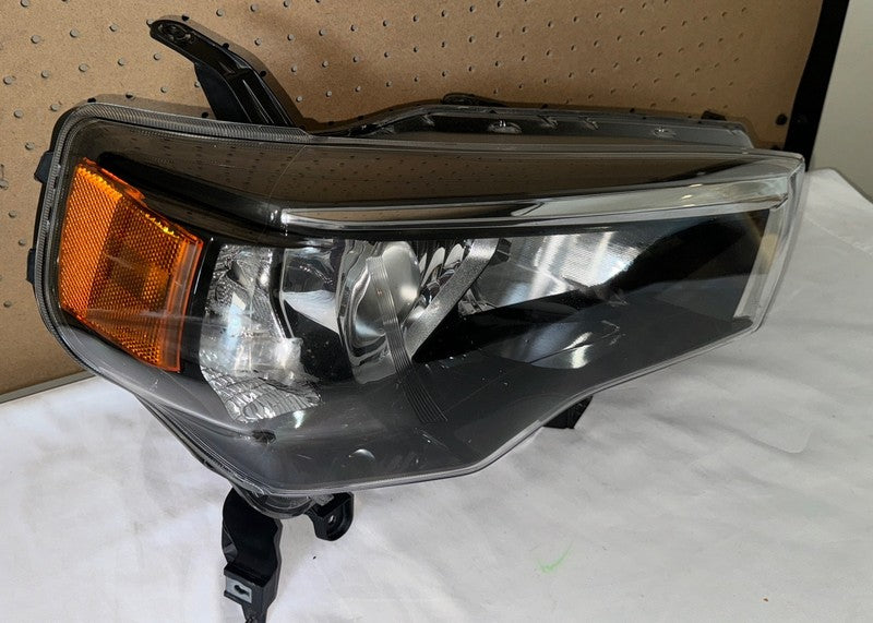 2014-2017 Toyota 4Runner Right Headlight Halogen RH Passenger