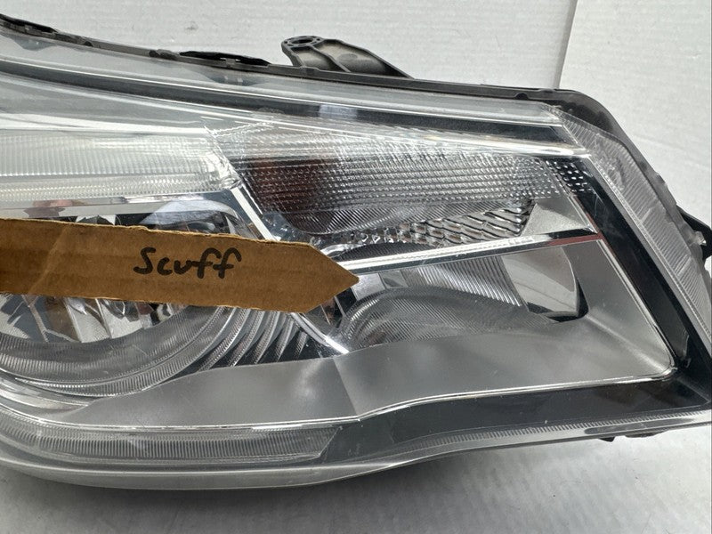 2014-2016 Subaru Forester Right Passenger OEM Halogen Headlight