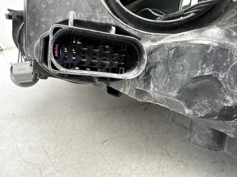 2015-2018 Ford Focus ST Right Passenger Headlight OEM Xenon HID