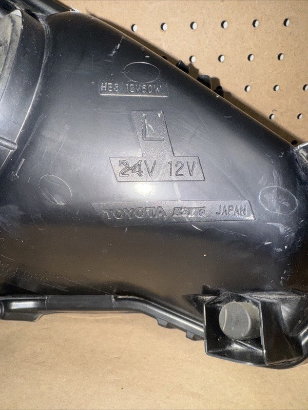 2012-14 Prius V Left Headlight Halogen 1.8L - OEM #81170-47300