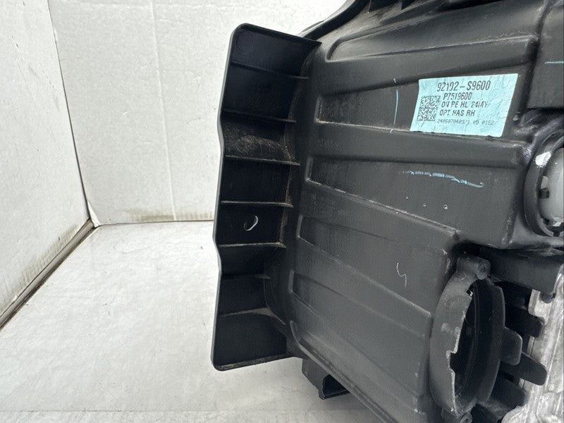 2023-2025 Kia Telluride Right Headlight OEM Full LED Amber DRL