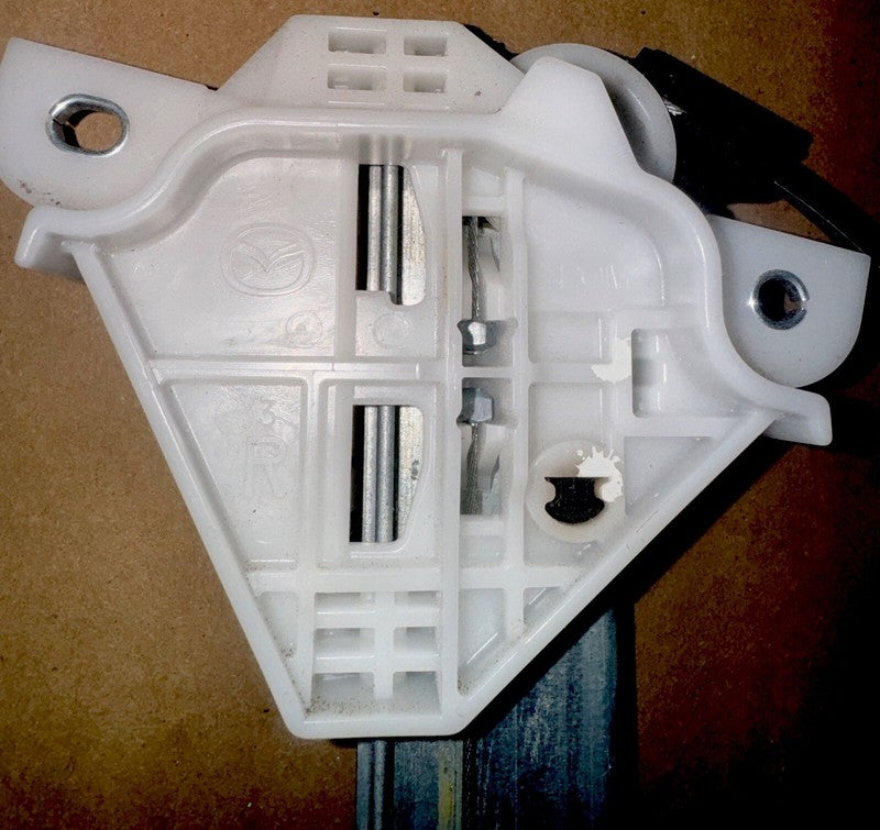 2007 Mazda CX-5 Right Side Window Regulator