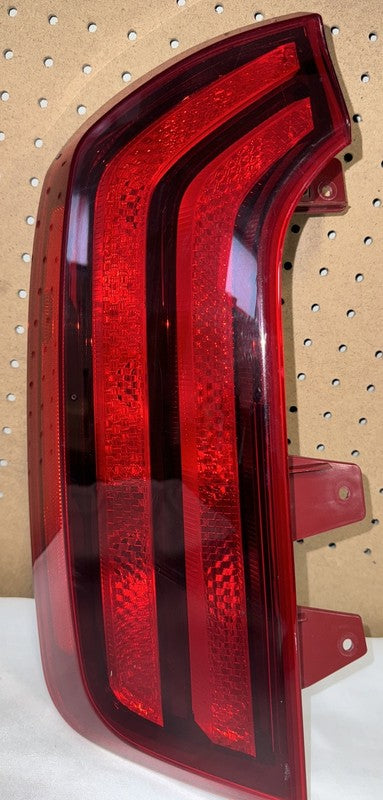 20-21 Kia Telluride Tail Light - Driver Side - OEM Halogen