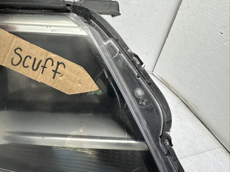 2017-2022 Chevy Colorado Right Passenger Headlight OEM Halogen 8470737