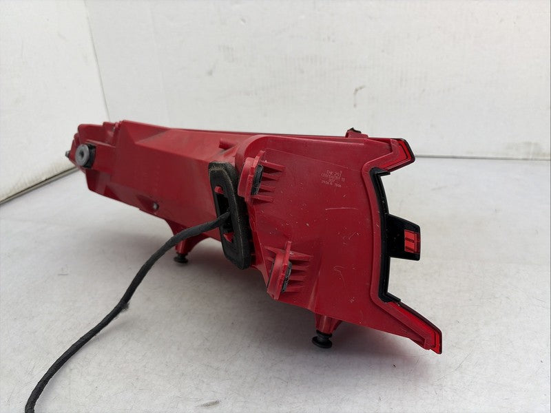 2015-2018 Porsche Macan Right Passenger Tail Light OEM LED 95B945096E