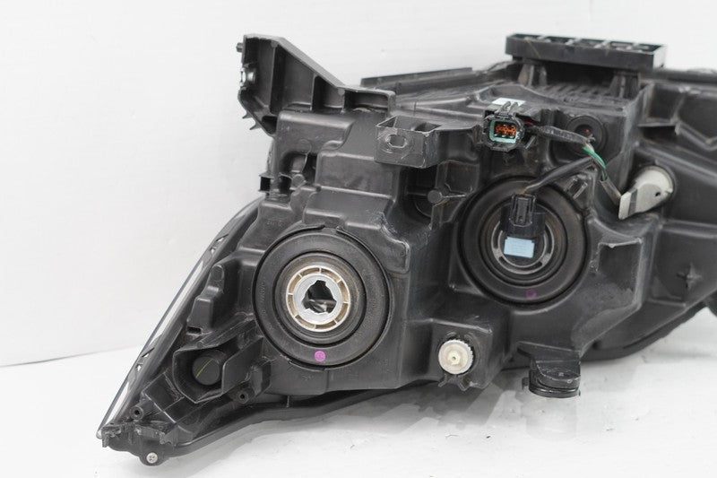 2017-2019 Nissan Rogue Sport Right Passenger Halogen Headlight OEM D1