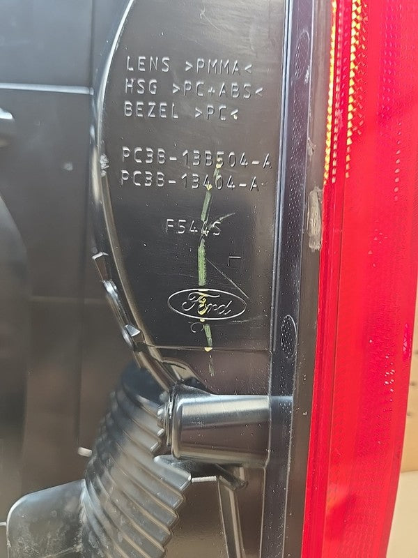 2023-2024 Ford F-250 Tail Light RIGHT Halogen