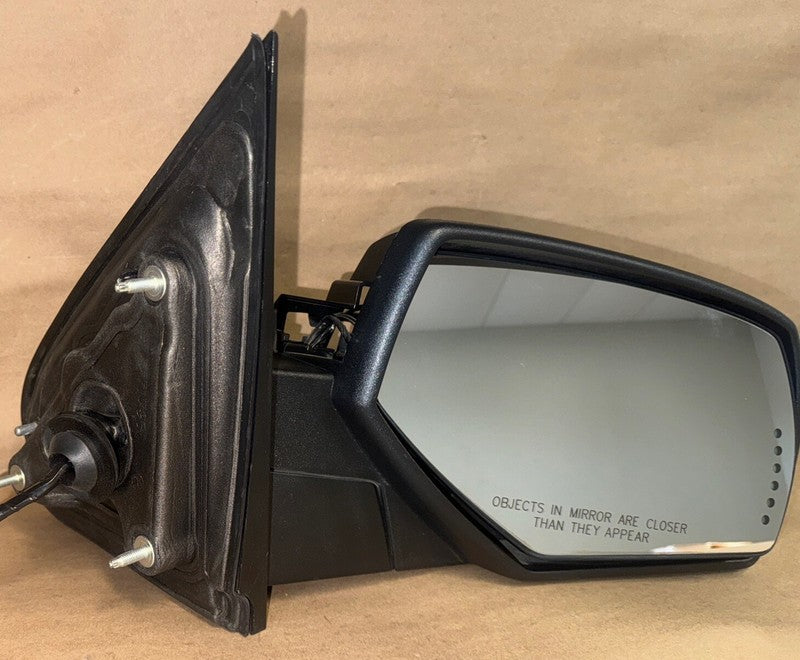 2014-2018 Silverado Sierra Right Door Mirror Signal OEM 23499472