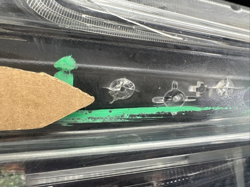2019-2022 Chevy Silverado 1500 Left Driver Headlight OEM LED 84951033