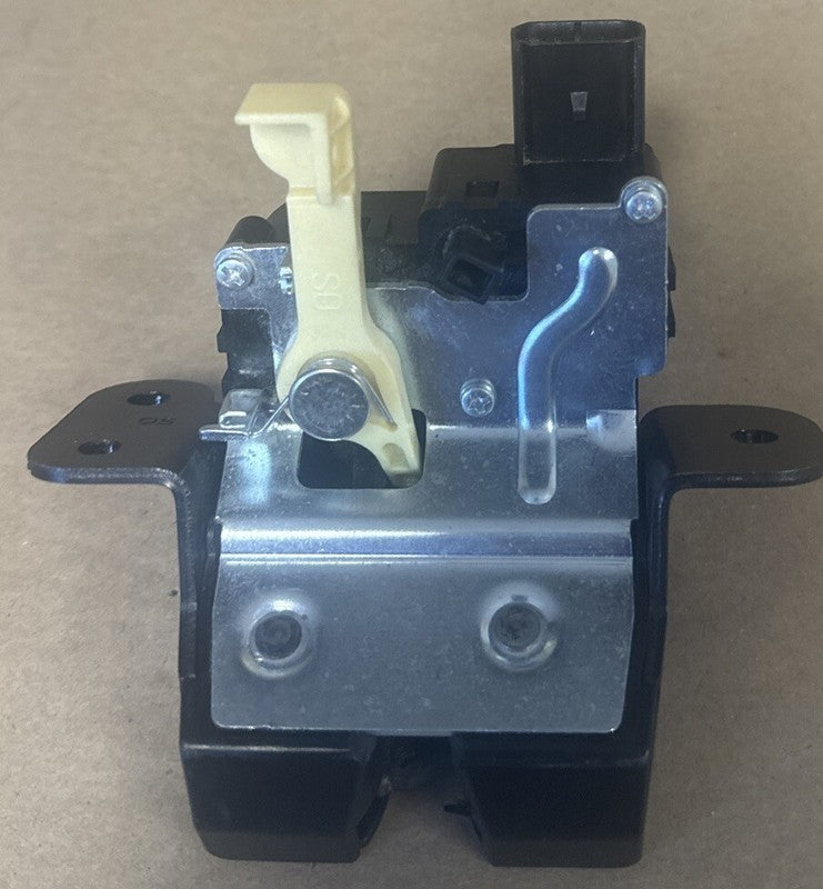 2017-2019 Kia Niro Trunk Lid Latch Actuator OEM - Right