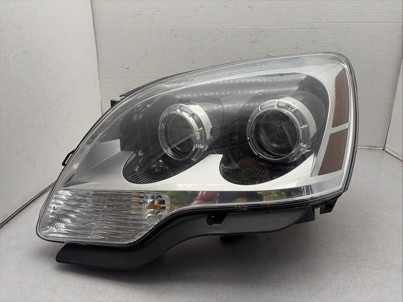 2007-2012 GMC Acadia Left Driver Headlight OEM Halogen Lamp