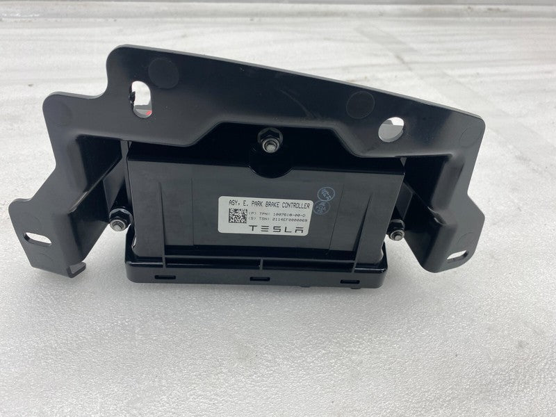 12-20 Model S Trunk Liftgate Park Brake Module - Right