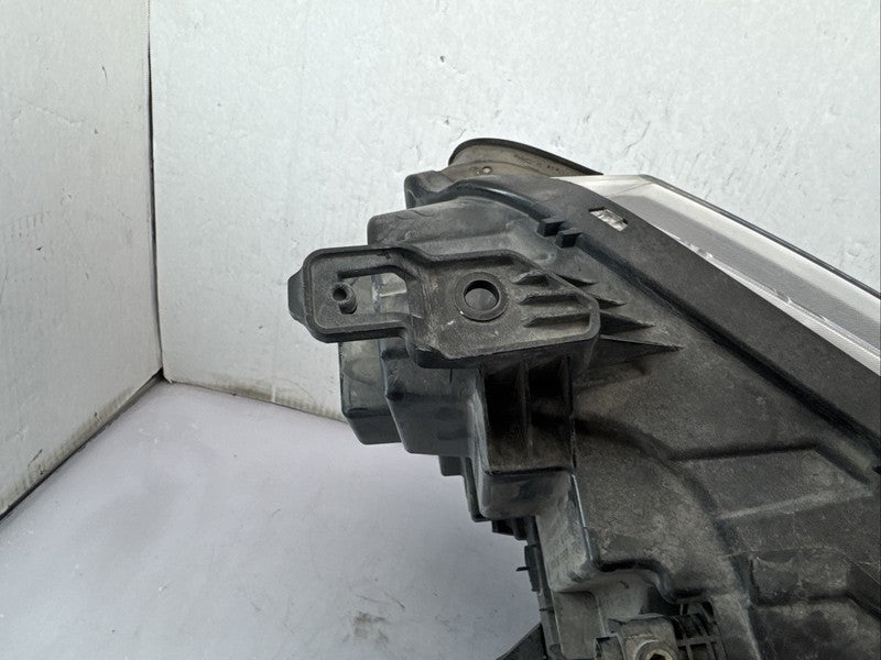 2019-2022 Chevy Silverado 1500 Left Driver Headlight OEM LED 84621850