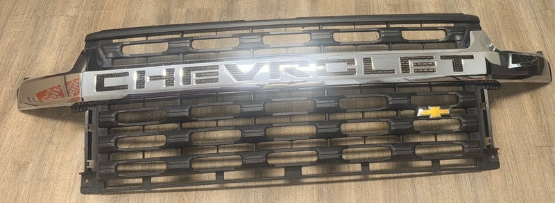 20-23 Chevy Front Grille Chrome OEM 84670281