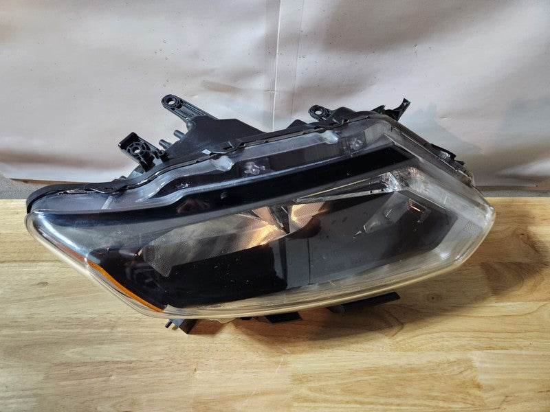 2017-2019 Nissan Rogue Right RH Headlight Halogen/LED OEM Used