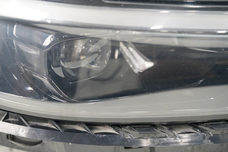 2019-2023 Jeep Cherokee Right Passenger Side LED Headlight OEM