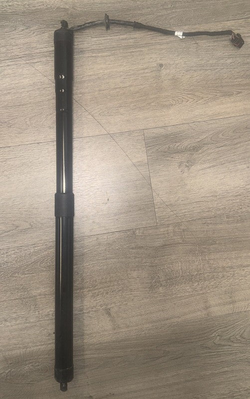 Range Rover Sport L320 10-13 Tailgate Strut - LR051443
