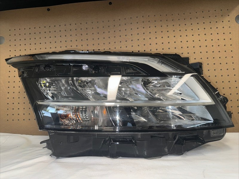 2021-2023 Pathfinder Right Headlight LED/Halogen OEM