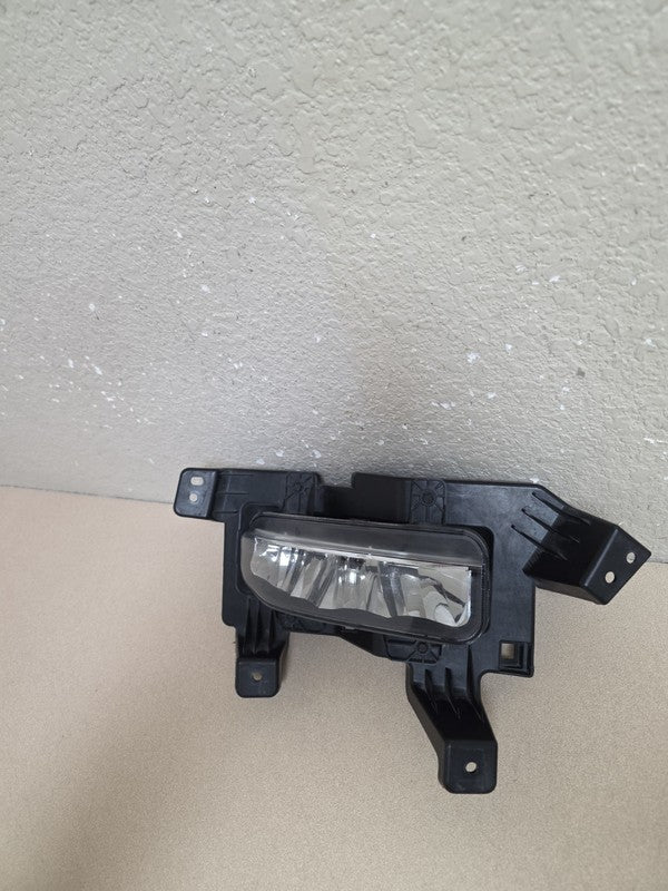 2021-2025 Chrysler Pacifica Front Right LED Bumper Fog Light OEM