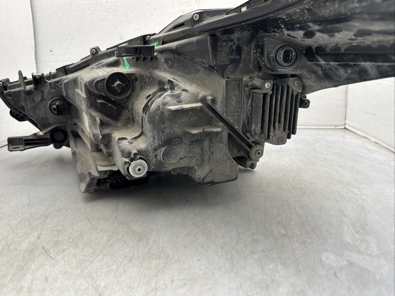2020-2023 Toyota Highlander Right Passenger OEM LED Headlight