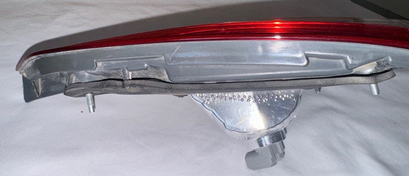 2017-2018 Toyota Corolla Right Inner Tail Light