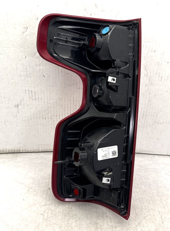2019-2026 Chevrolet Silverado 1500 Right Passenger Tail Light Halogen