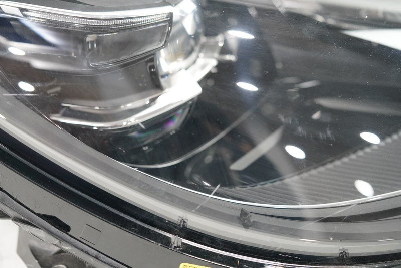 2022-2024 Porsche Macan LED Headlight Right RH Passenger Side Chrome O