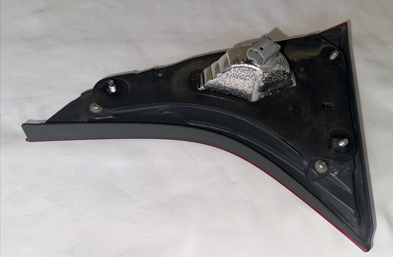 2017-2018 Toyota Corolla Right Inner Tail Light