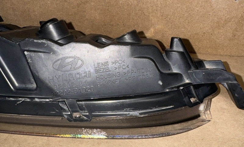 2015-17 Hyundai Genesis Right LED DRL Fog Light 92202-B1