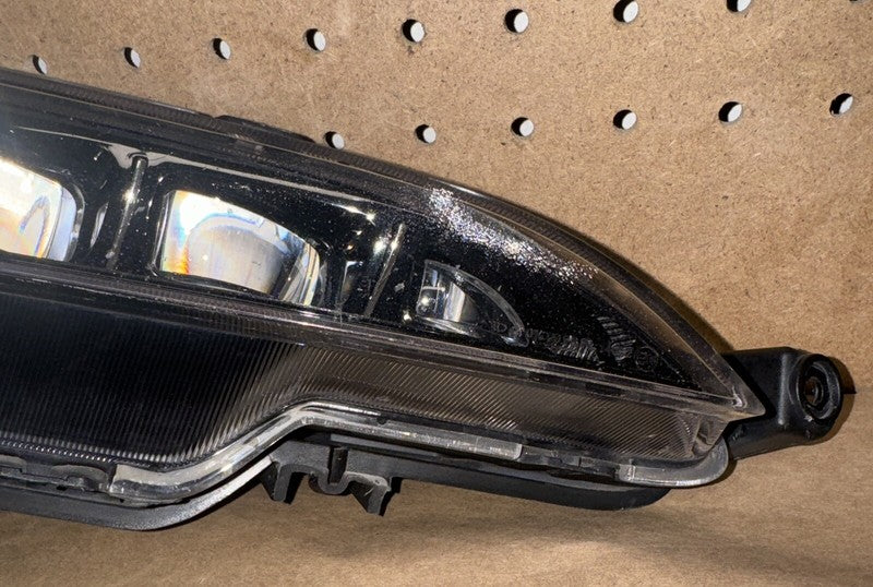 2015-17 Hyundai Genesis Right LED DRL Fog Light 92202-B1