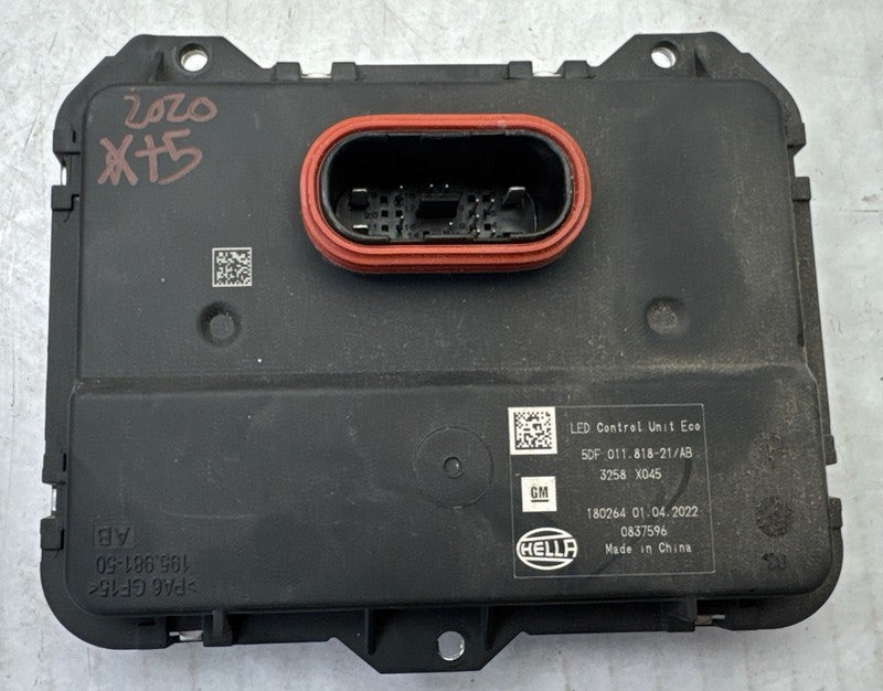 2020-2023 Cadillac XT5 Headlight LED Control Unit OEM Ballast Module
