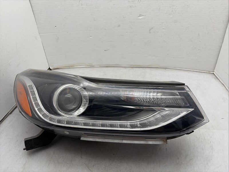 2017-2020 Chevy Trax Right Passenger Headlight OEM Halogen