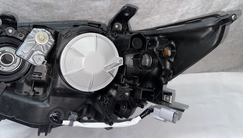 2013-2015 Lexus ES350 Right Headlight OEM