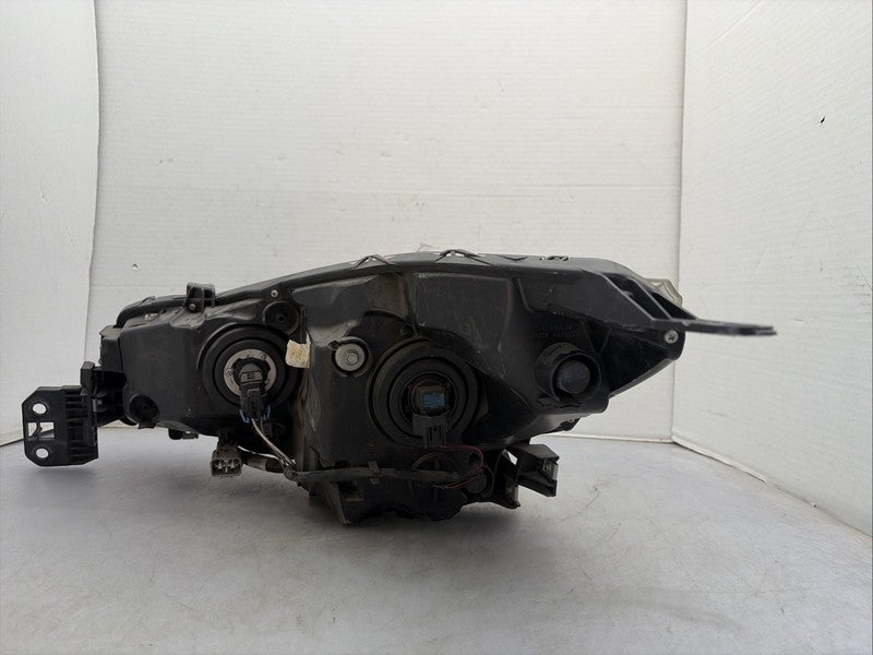 2018-2019 Subaru Legacy Outback Right Passenger Headlight OEM Halogen