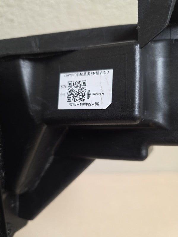 2024-2026 Lincoln Nautilus Right Side Headlight OEM Full LED