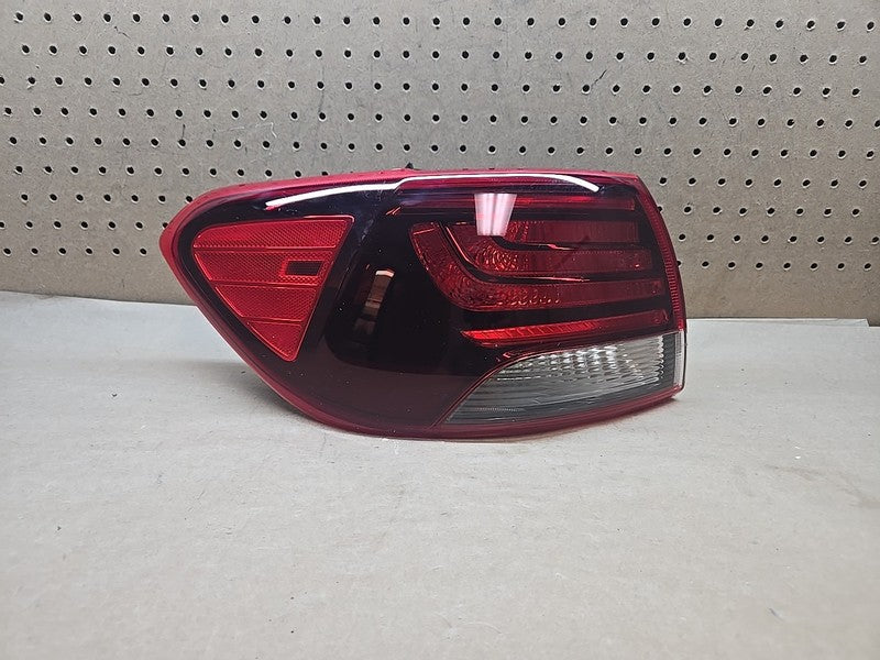 2019-2020 Kia Sorento Left Tail Light Lamp OEM 92401-C6500 Driver Side