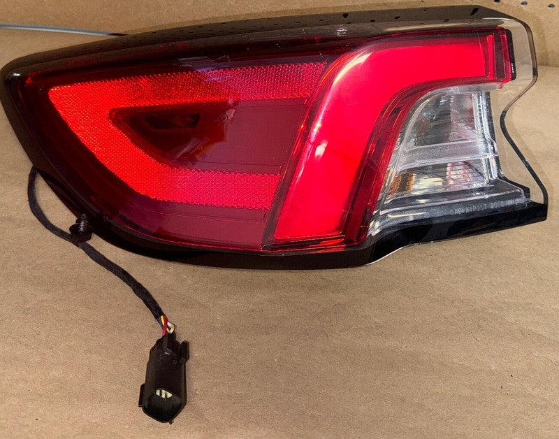 20-22 Ford Escape LED Tail Light Left Driver OEM LJ6B-13405-AG