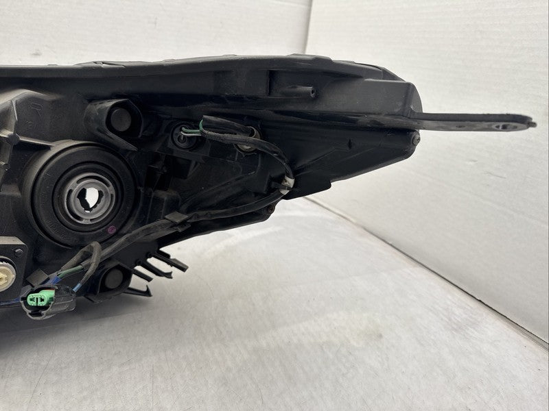 2014-2016 Subaru Forester Right Passenger OEM Halogen Headlight