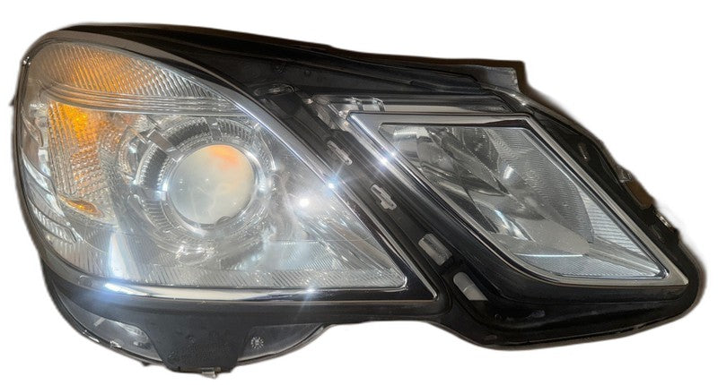 2010-2013 Mercedes W212 E350 Right Headlight Halogen OEM